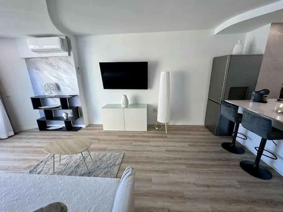 Amazing Apartment In Las Americas Playa de las Americas  Spain