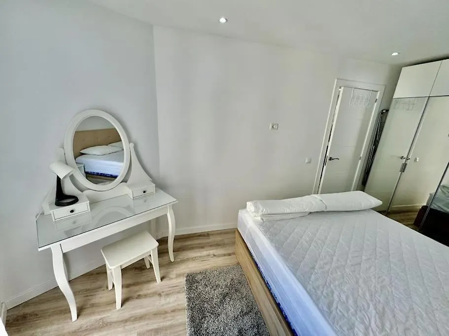 Amazing Apartment In Las Americas Playa de las Americas  Playa de las Americas (Tenerife)