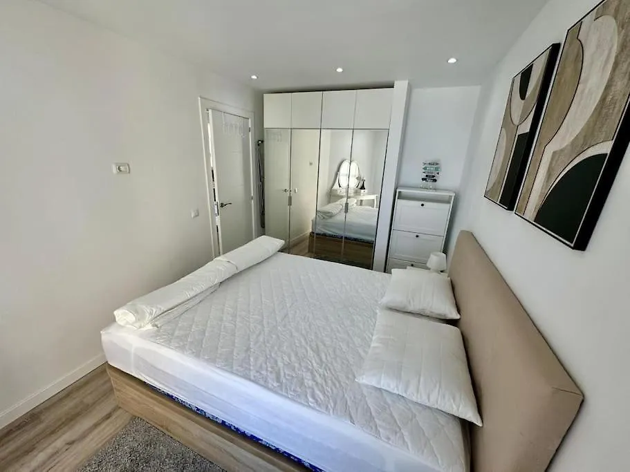 Amazing Apartment In Las Americas Playa de las Americas