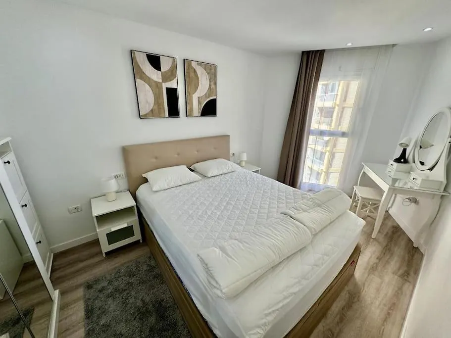Amazing Apartment In Las Americas Playa de las Americas   Playa de las Americas (Tenerife)