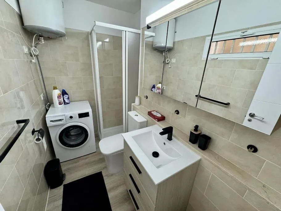 Amazing Apartment In Las Americas Playa de las Americas   Playa de las Americas (Tenerife)